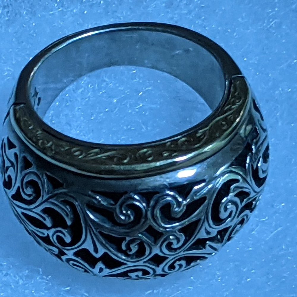 Konstantino Ring